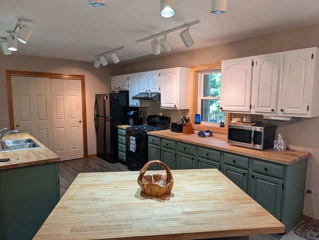 152 States Landing Road, Moultonborough, NH 03254