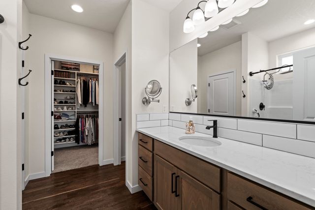24625 E Blue Ridge Ave, Liberty Lake, WA 99019