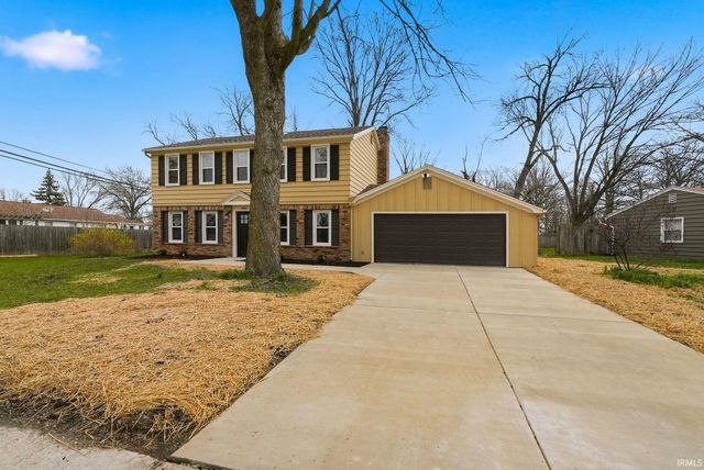 2028 Forest Valley Drive, Fort Wayne, IN 46815