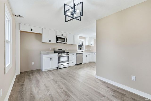 2028 Forest Valley Drive, Fort Wayne, IN 46815