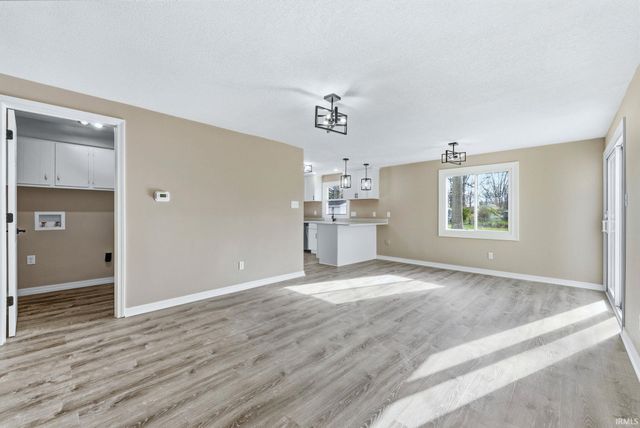 2028 Forest Valley Drive, Fort Wayne, IN 46815