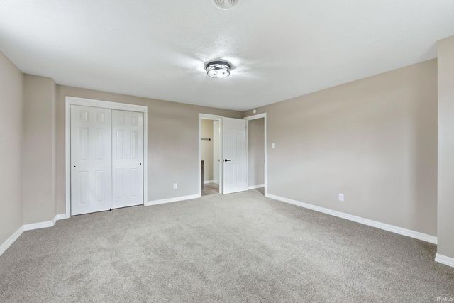 2028 Forest Valley Drive, Fort Wayne, IN 46815