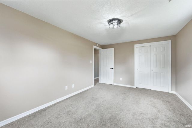 2028 Forest Valley Drive, Fort Wayne, IN 46815