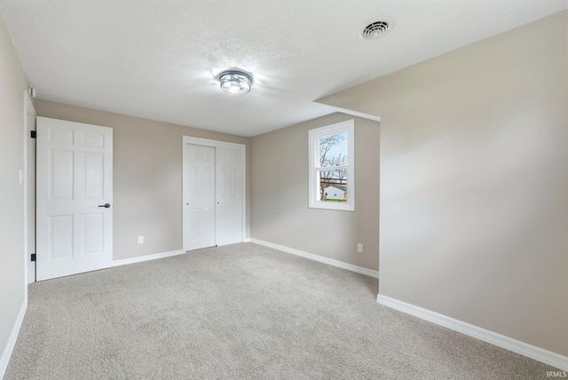 2028 Forest Valley Drive, Fort Wayne, IN 46815