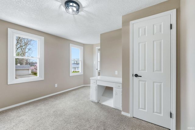 2028 Forest Valley Drive, Fort Wayne, IN 46815