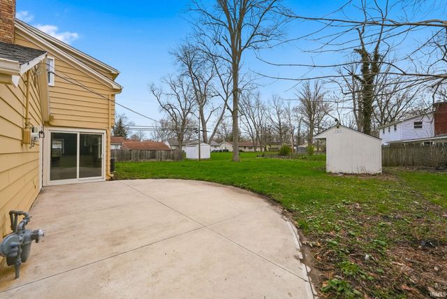 2028 Forest Valley Drive, Fort Wayne, IN 46815