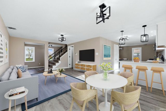 2028 Forest Valley Drive, Fort Wayne, IN 46815