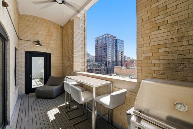 1000 W Washington Boulevard 406, Chicago, IL 60607