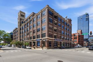 1000 W Washington Boulevard 406, Chicago, IL 60607