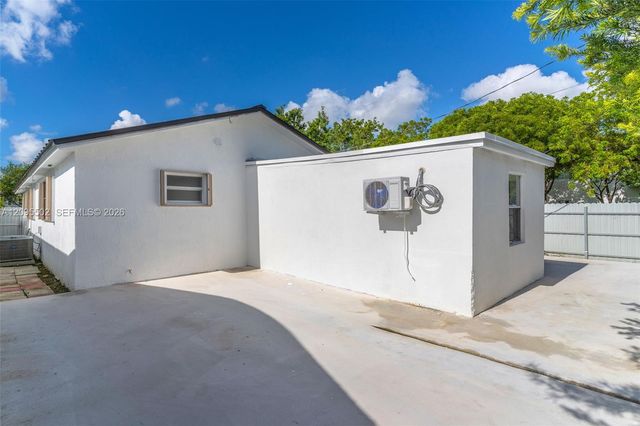 9999 NW 25th Terrace, Doral, FL 33172