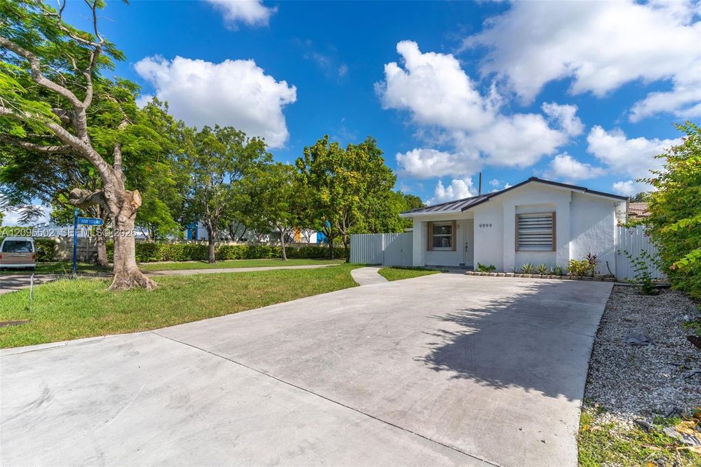 9999 NW 25th Terrace, Doral, FL 33172