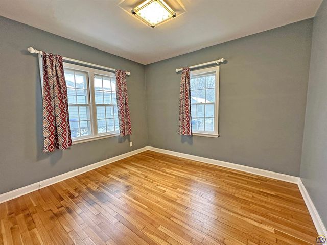 1735 SW Randolph AVE, Topeka, KS 66604