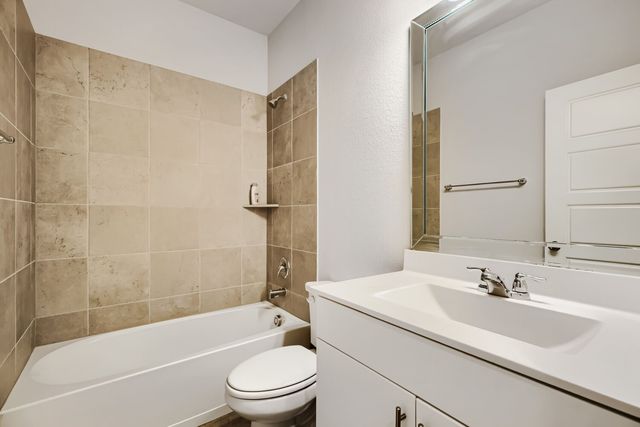 2401 Muirfield Drive, Little Elm, TX 75036