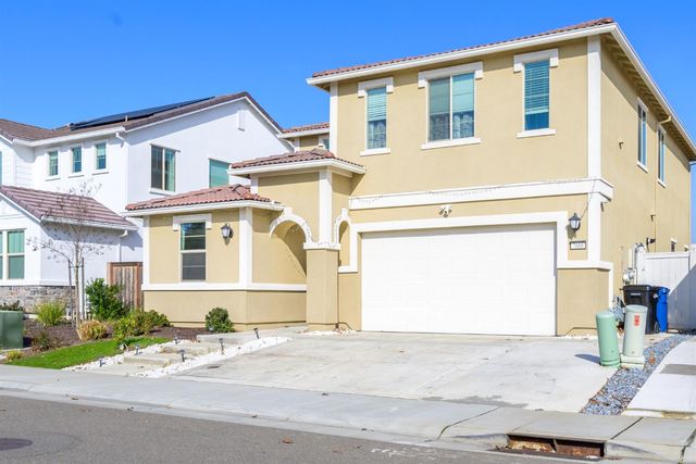 7666 Ocean Park Dr, Antelope, CA 95843