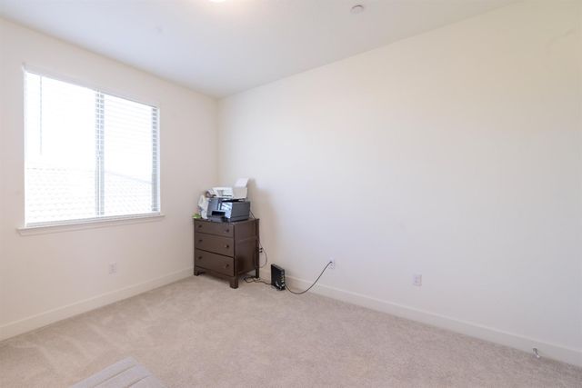 7666 Ocean Park Dr, Antelope, CA 95843