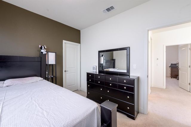 7666 Ocean Park Dr, Antelope, CA 95843