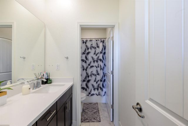 7666 Ocean Park Dr, Antelope, CA 95843