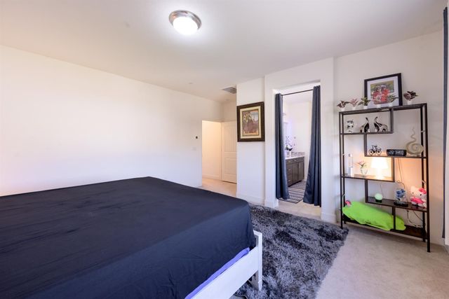 7666 Ocean Park Dr, Antelope, CA 95843