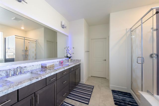 7666 Ocean Park Dr, Antelope, CA 95843