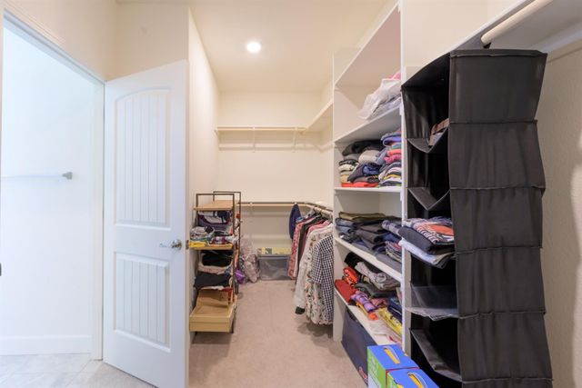 7666 Ocean Park Dr, Antelope, CA 95843