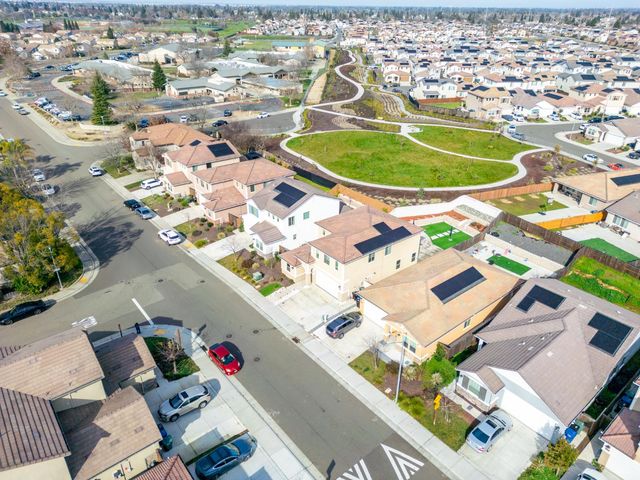 7666 Ocean Park Dr, Antelope, CA 95843