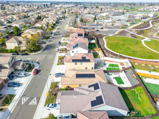 7666 Ocean Park Dr, Antelope, CA 95843