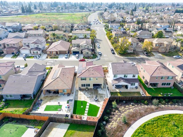 7666 Ocean Park Dr, Antelope, CA 95843