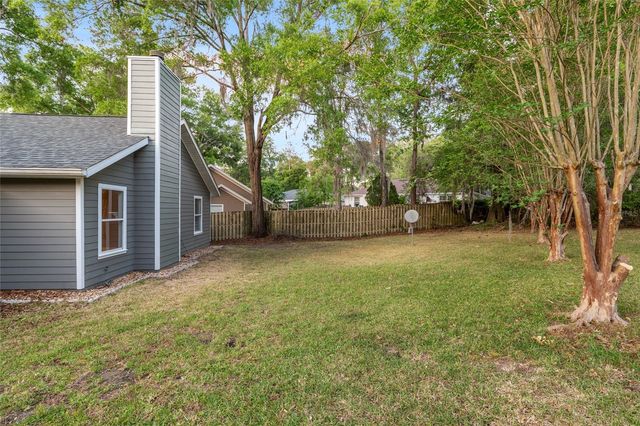 9017 NW 16TH LANE, Gainesville, FL 32606