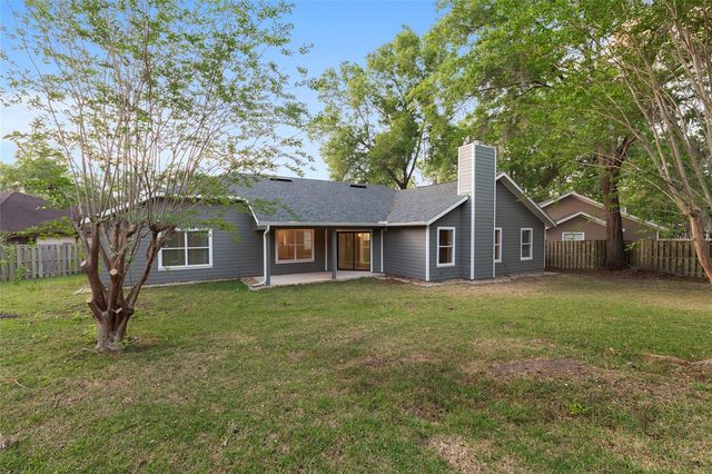 9017 NW 16TH LANE, Gainesville, FL 32606