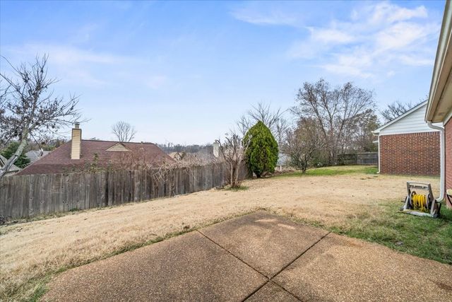 3985 Sunset Lake Cv, Memphis, TN 38135