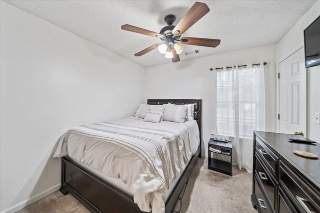 3985 Sunset Lake Cv, Memphis, TN 38135