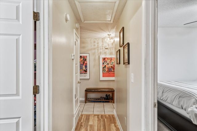 3985 Sunset Lake Cv, Memphis, TN 38135