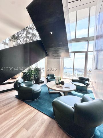 1400 Biscayne Blvd 402, Miami, FL 33132