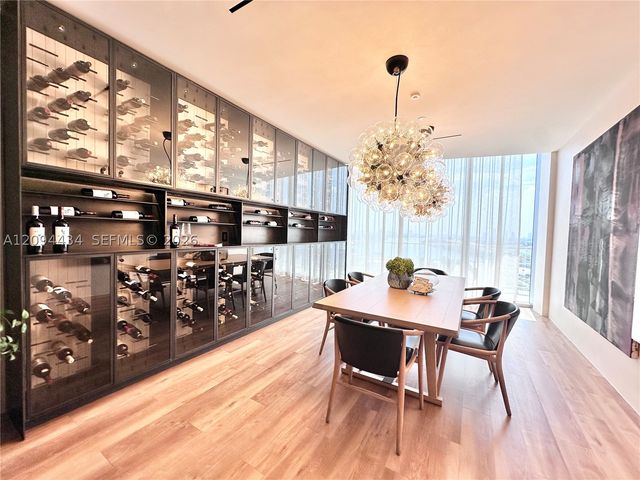 1400 Biscayne Blvd 402, Miami, FL 33132