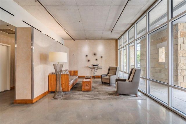 800 W 5th ST 1105, Austin, TX 78703