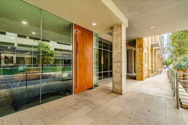 800 W 5th ST 1105, Austin, TX 78703