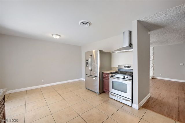 6321 Portola Road, Las Vegas, NV 89108