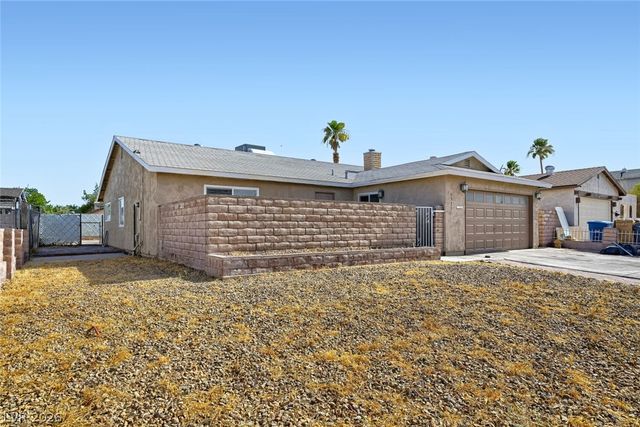 6321 Portola Road, Las Vegas, NV 89108