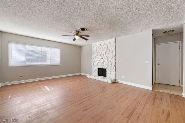 6321 Portola Road, Las Vegas, NV 89108
