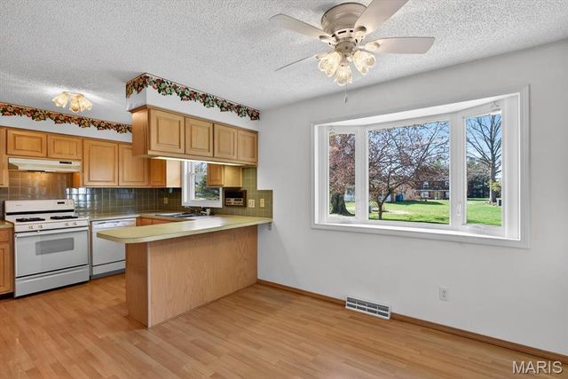 1712 Saint Andrews Drive, O'fallon, IL 62269