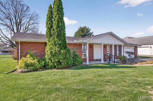 1712 Saint Andrews Drive, O'fallon, IL 62269