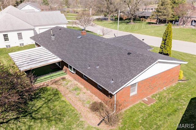 1712 Saint Andrews Drive, O'fallon, IL 62269