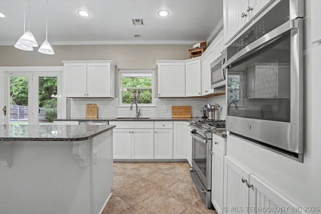 10009 S 100th East Place, Tulsa, OK 74133