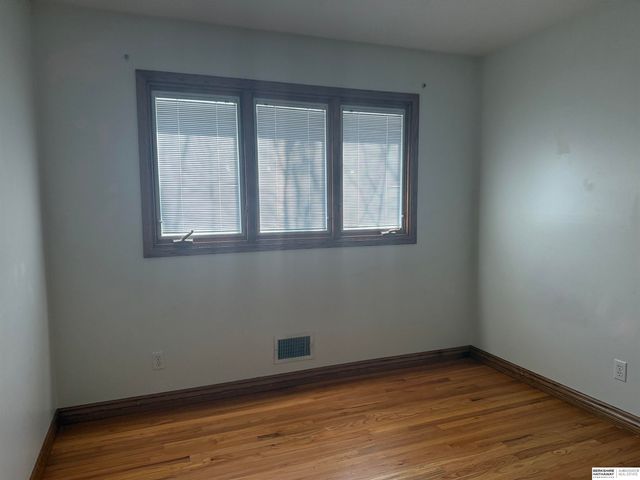 2604 Kimberly Drive, Omaha, NE 68134