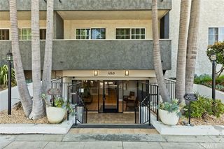 4140 Warner 205, Burbank, CA 91505