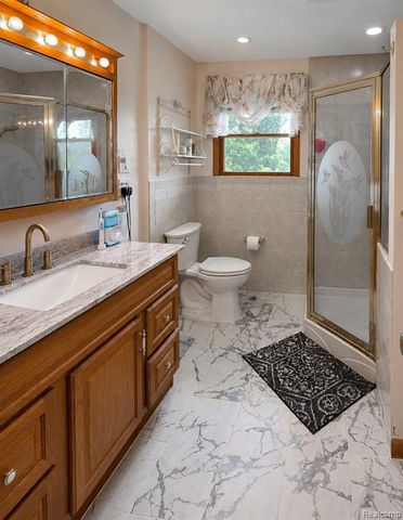 310 Browning Drive, Howell, MI 48843
