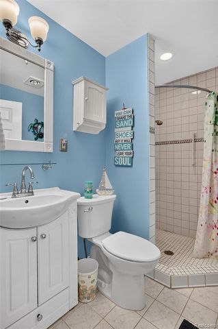 310 Browning Drive, Howell, MI 48843