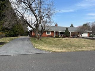 871 Robin Hood Drive, Salisbury Twp, PA 18103