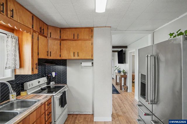 216 E Main St, Sublimity, OR 97385