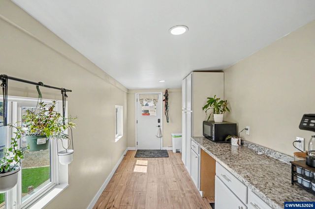 216 E Main St, Sublimity, OR 97385